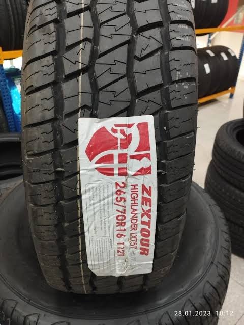 Zextour Highlander LX757 X/L All-Terrain Tire 265/70R16 111T – Mr